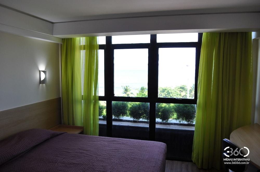 Marante Plaza Hotel 4*